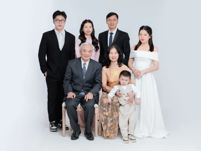 Xu hướng chụp ảnh đại gia đình đẹp, hiện đại và ấm áp 2026