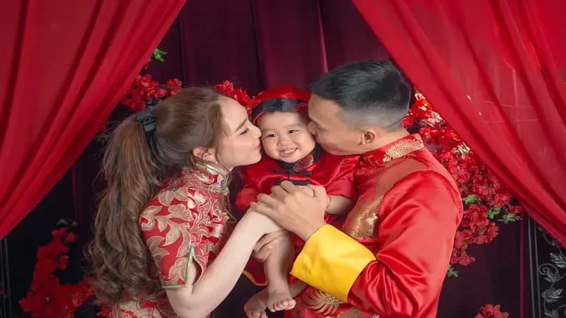 Ảnh gia đình trong dịp lễ tết - hình 3