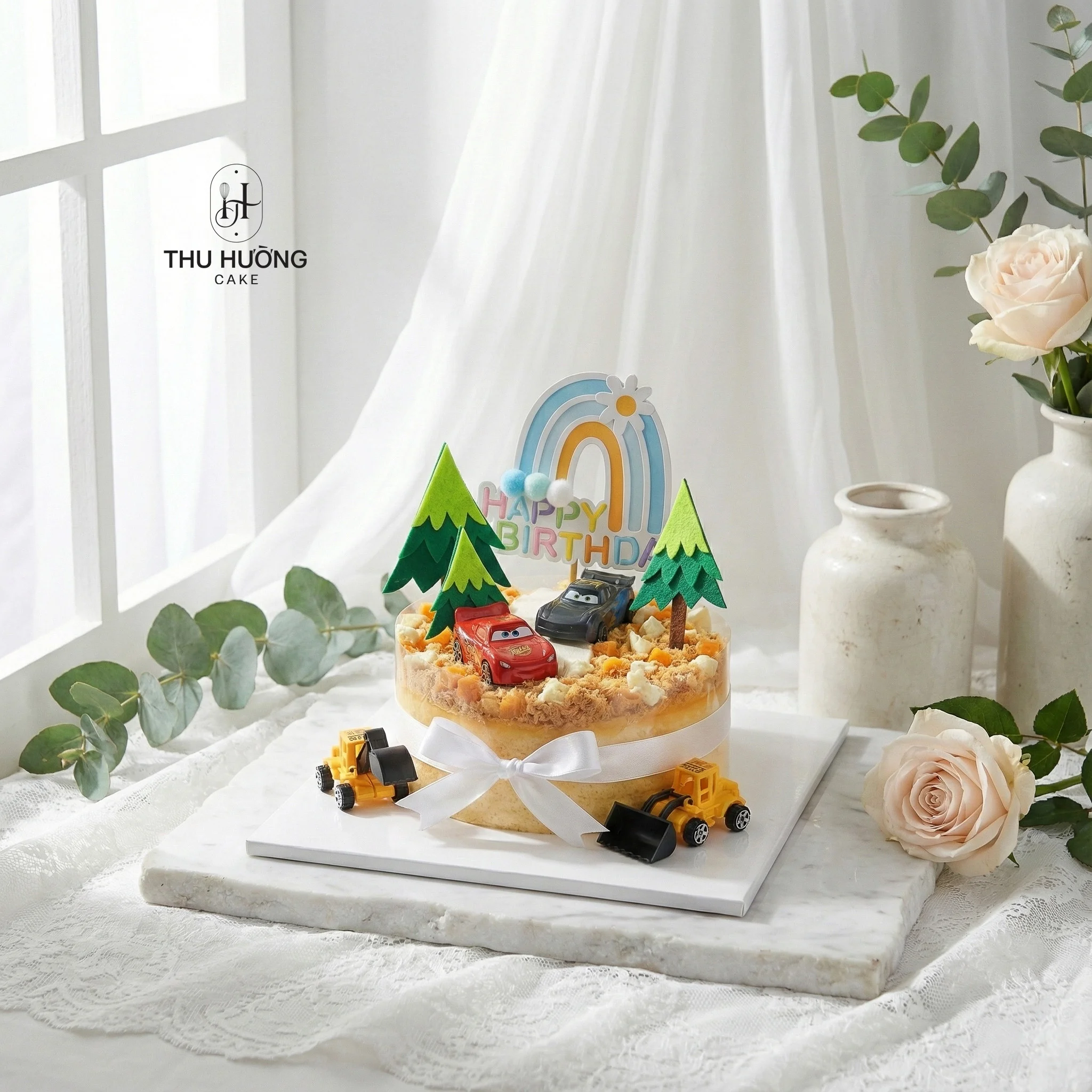 Bánh sinh nhật bông lan trứng muối cho bé trai